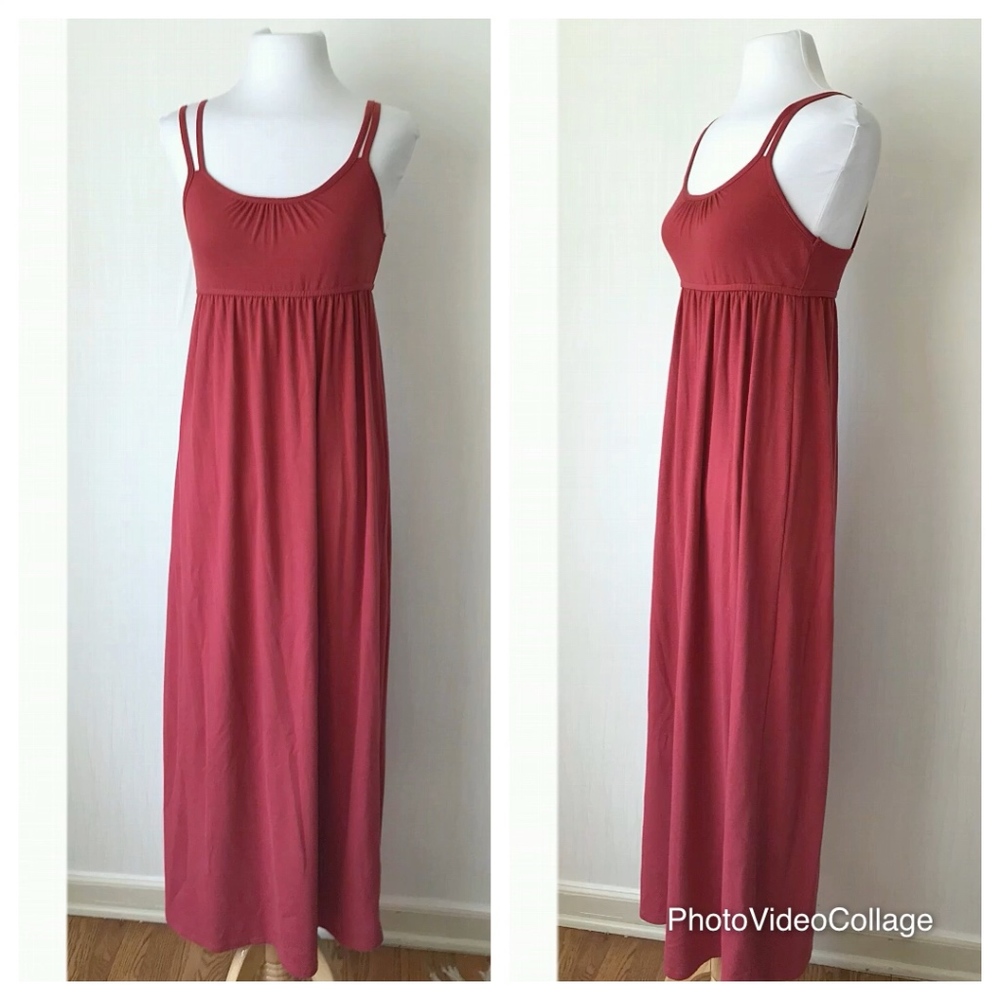 Sleeveless Maxi Dress - Picture 3 of 8